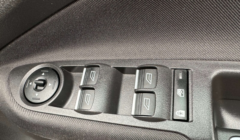 Ford Grand C-Mac Zetec 1.5 tdci full